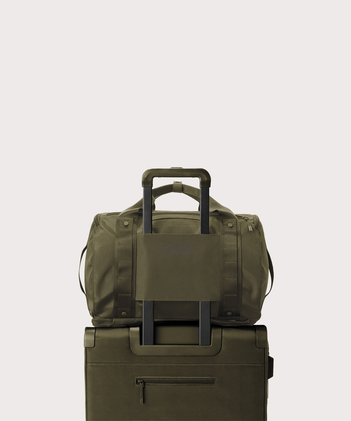 Denver Convertible Duffle in Dark Moss, Medium